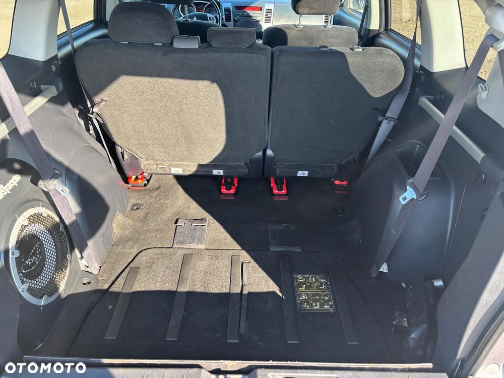 Mitsubishi Outlander 2.2 DI-D 4WD Intense - 8