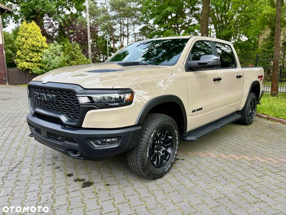 RAM 1500 - 9