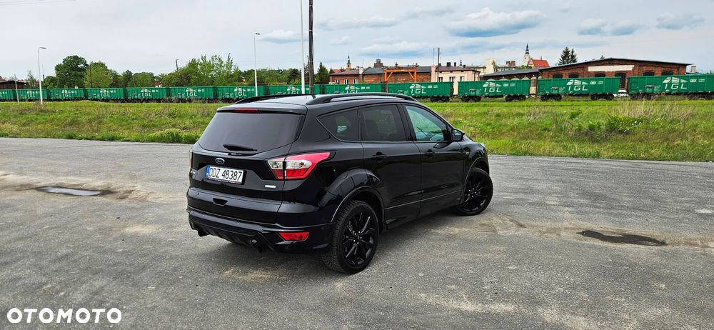 Ford Kuga 1.5 EcoBoost 2x4 ST-Line - 9