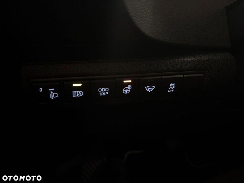 Toyota Corolla 1.8 Hybrid Style - 18