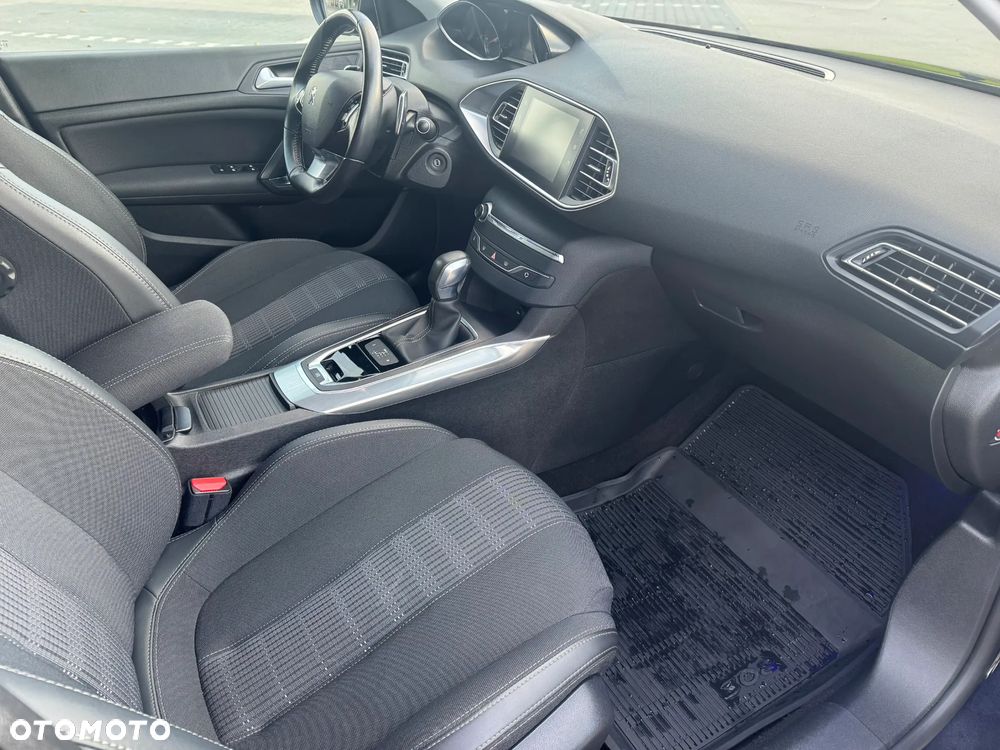 Peugeot 308 1.5 BlueHDi Allure S&S EAT6 - 9