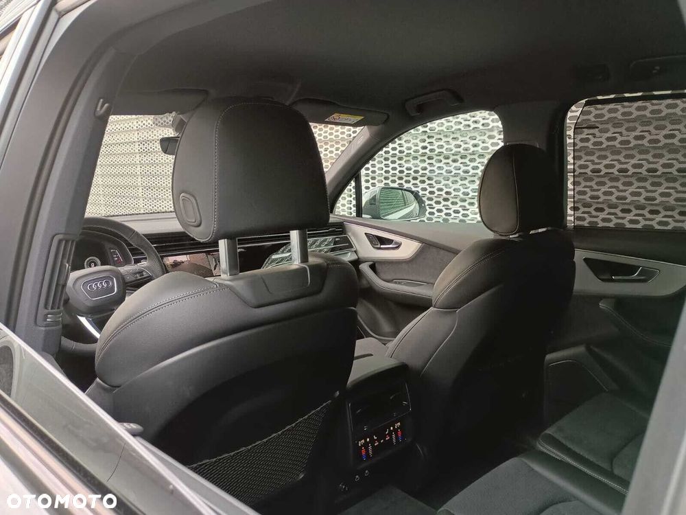 Audi Q7 - 17