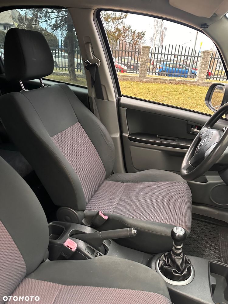 Suzuki SX4 - 27