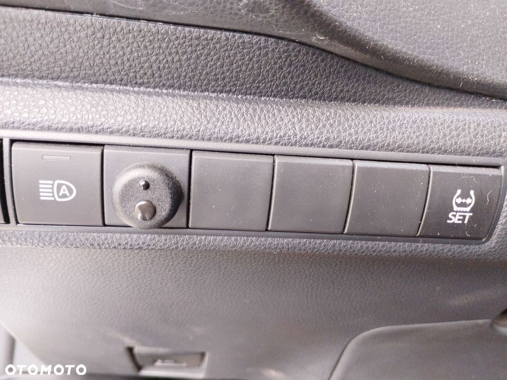 Toyota Corolla 1.5 Comfort MS - 24