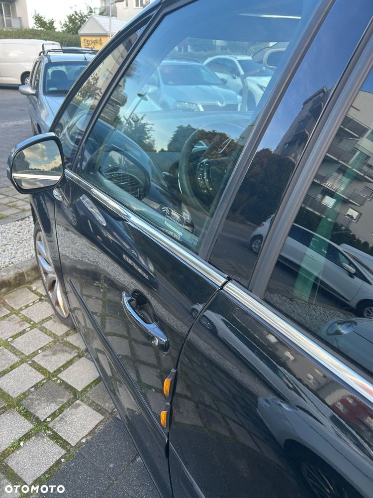 Citroën C4 Picasso 2.0 HDi FAP EGS6 Exclusive - 11