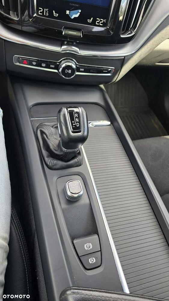 Volvo XC 60 - 24