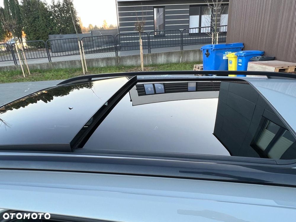 Skoda Superb Combi 2.0 TDI 4x4 DSG SportLine - 25