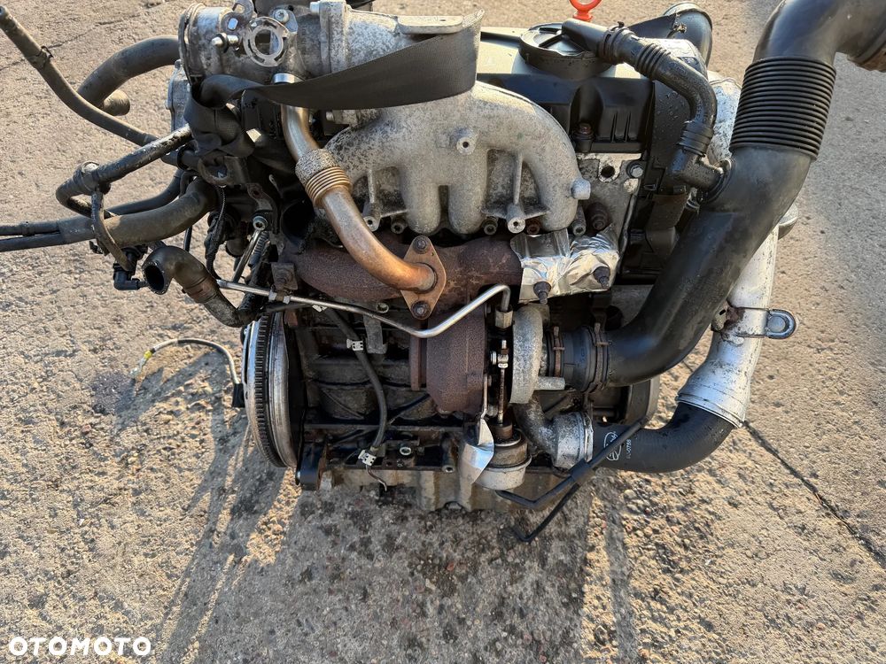 VW T5 1,9TDI 03-10r silnik kompletny /AXCAXB - 5