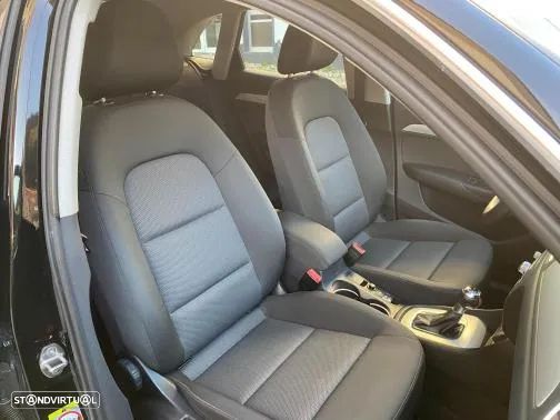 Audi Q3 2.0 TDI S tronic design - 42