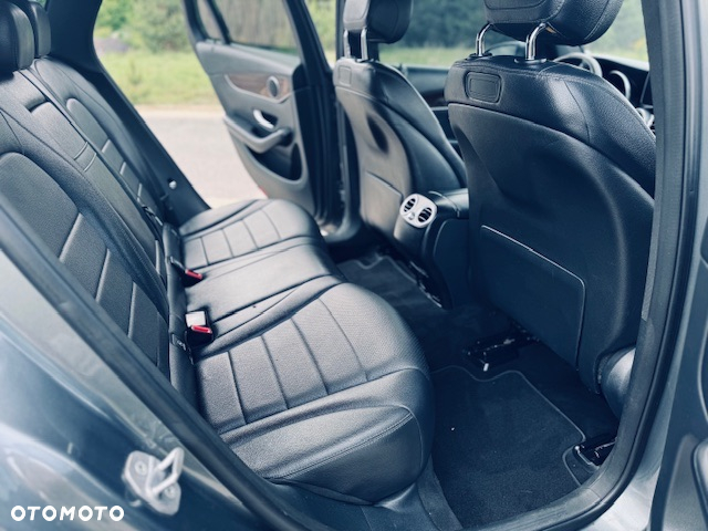 Mercedes-Benz GLC - 22