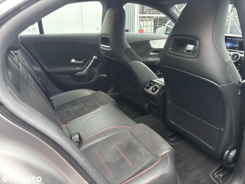 Mercedes-Benz CLA - 20