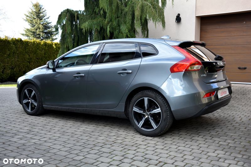 Volvo V40 T2 - 26
