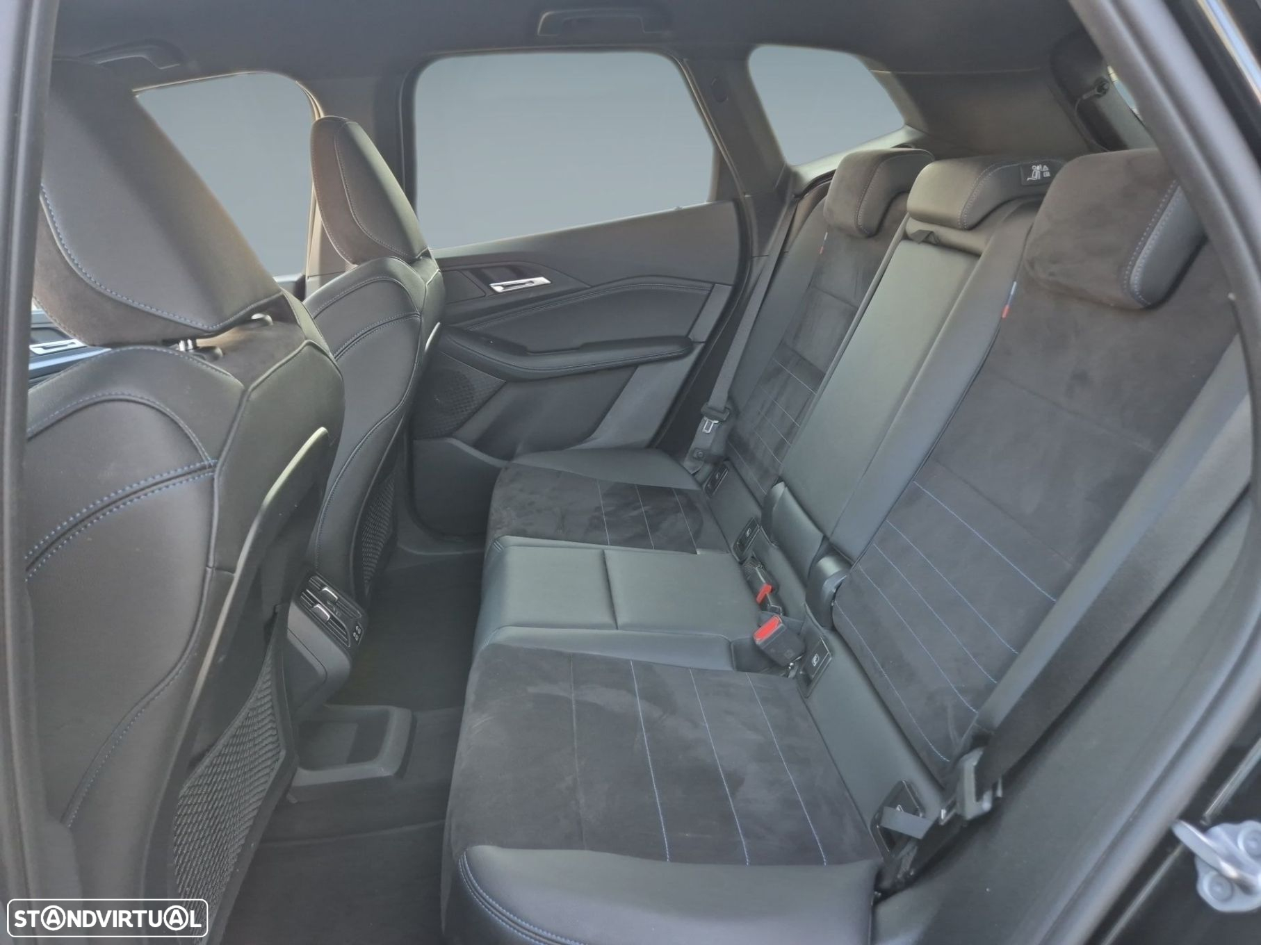 BMW 230xe Active Tourer Pack M - 14