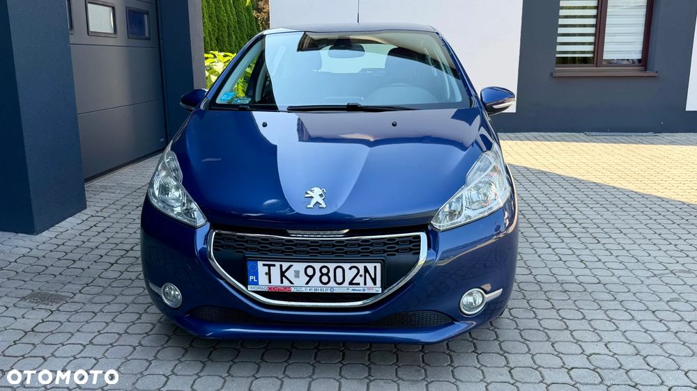 Peugeot 208 - 4