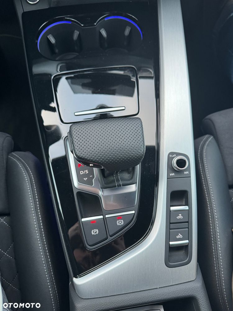 Audi A5 Cabrio 45 TFSI quattro S tronic S line - 8