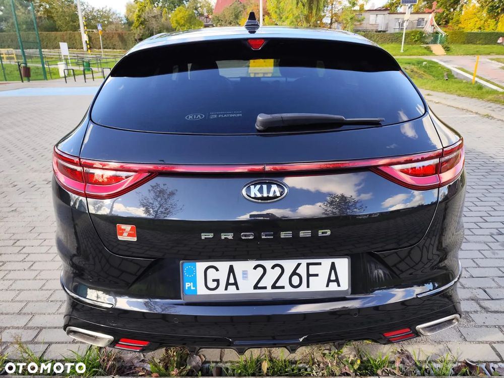 Kia ProCeed 1.6 T-GDI GT DCT - 19