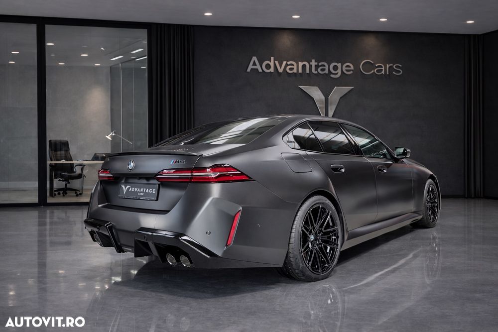 BMW M5 xDrive AT PHEV - 3