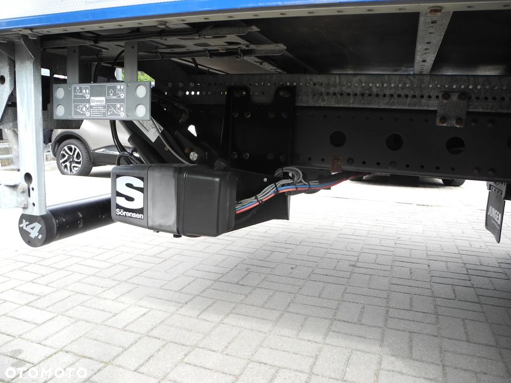 Mercedes-Benz ATEGO - 15