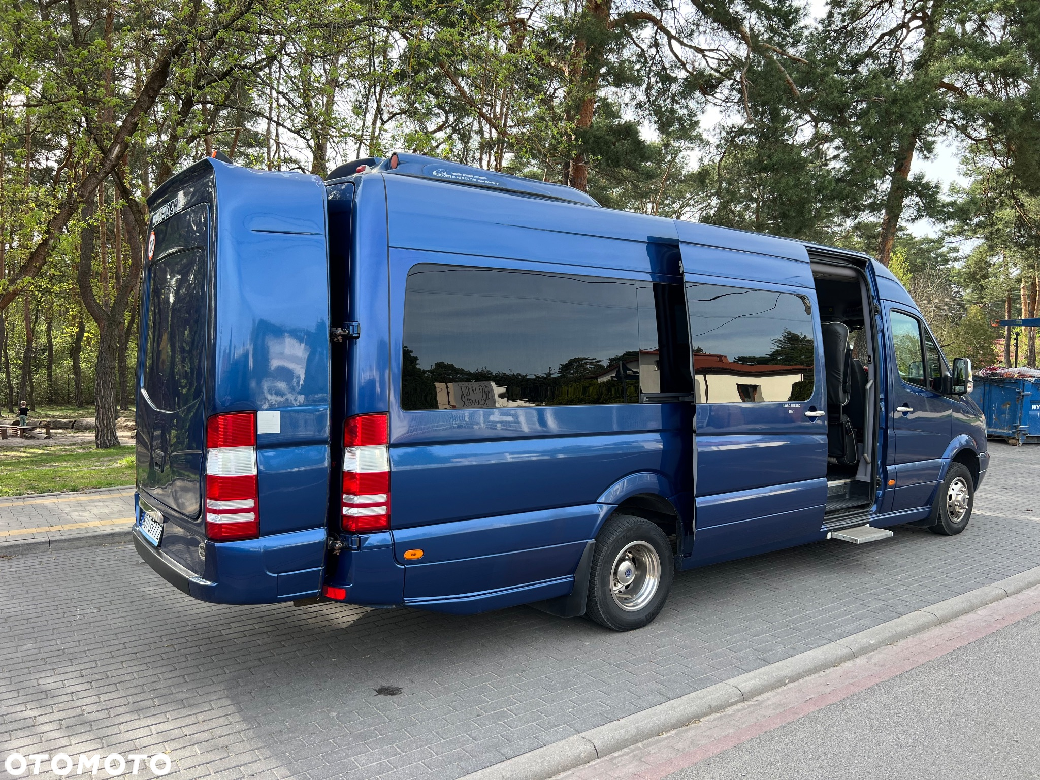 Mercedes-Benz Sprinter - 2
