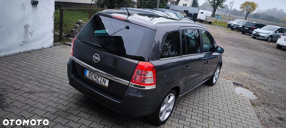 Opel Zafira 1.8 Sport - 32