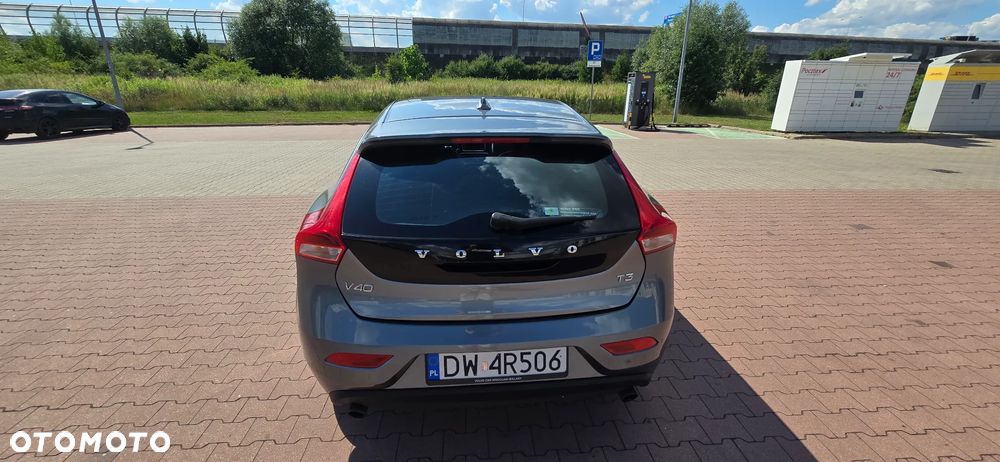 Volvo V40 T3 Drive-E Momentum - 4