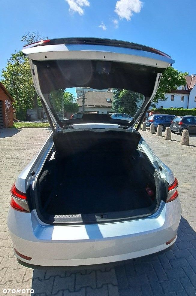 Skoda Superb 2.0 TDI SCR Style DSG - 17