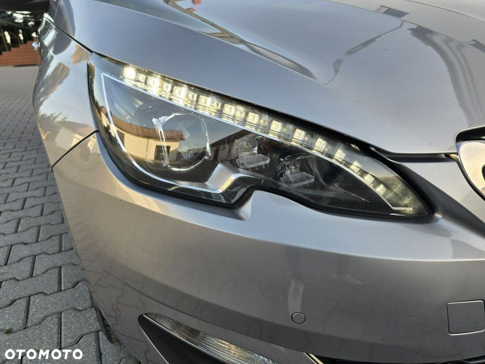 Peugeot 308 - 6