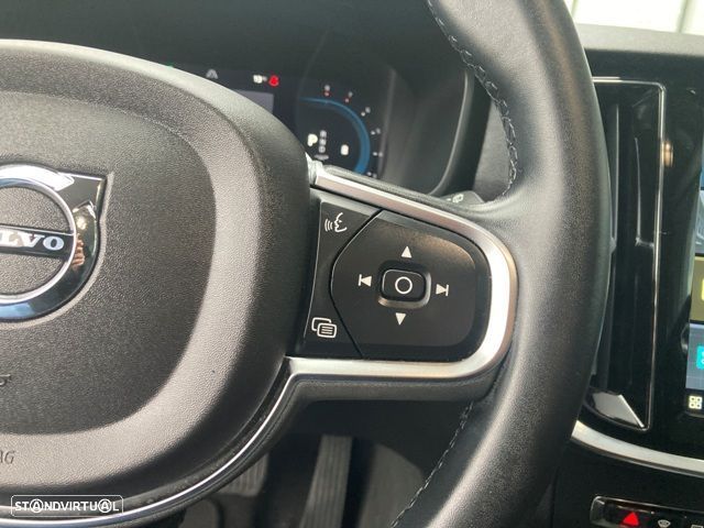 Volvo V60 B3 B DKG Core - 14