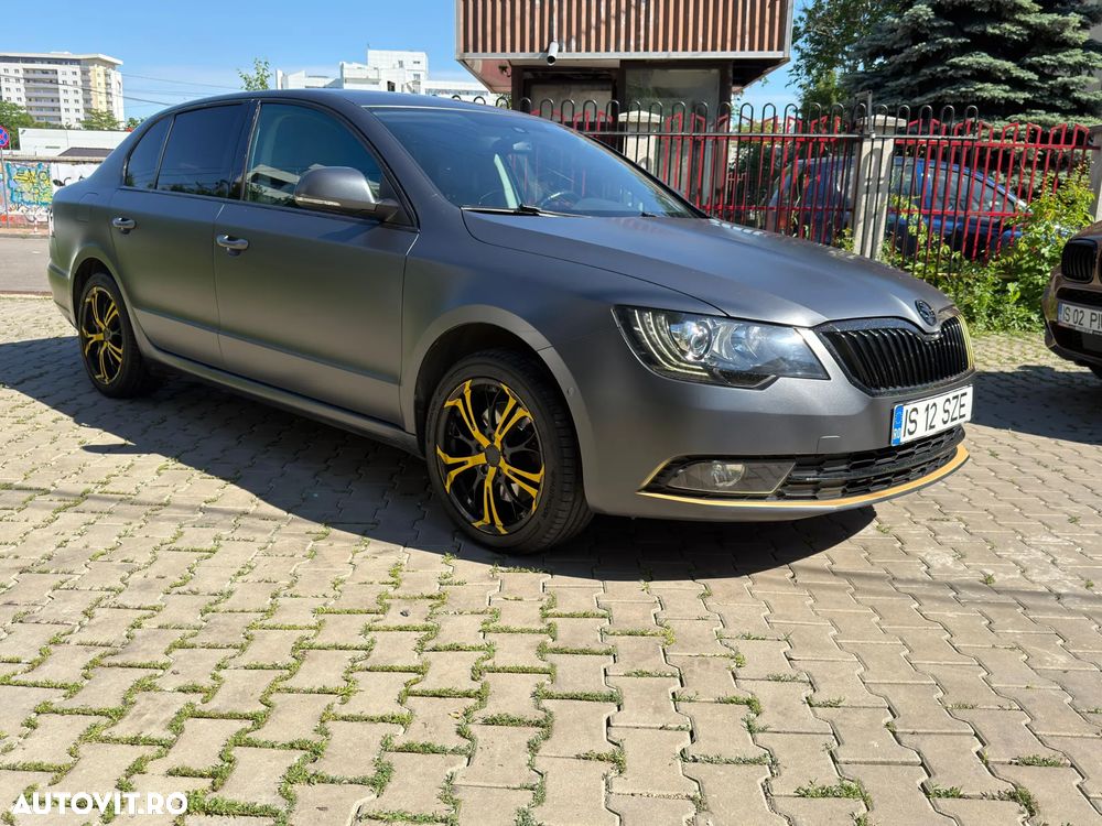 Skoda Superb 2.0 TDI 4X4 Laurin&Klement - 2