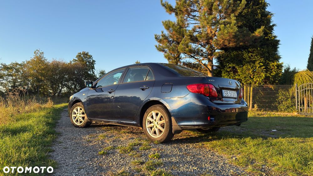 Toyota Corolla 1.6 VVT-i Sol - 2