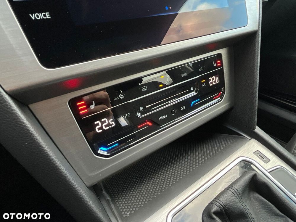 Volkswagen Passat 1.5 TSI EVO Business DSG - 20