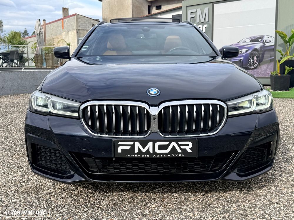 BMW 530 e Pack Desportivo M - 11