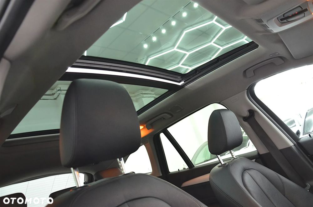 BMW X1 sDrive18i Advantage - 20