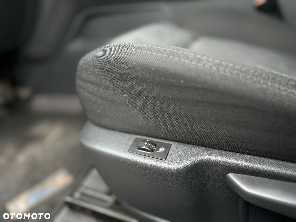 Peugeot 3008 1.6 HDi Premium - 11