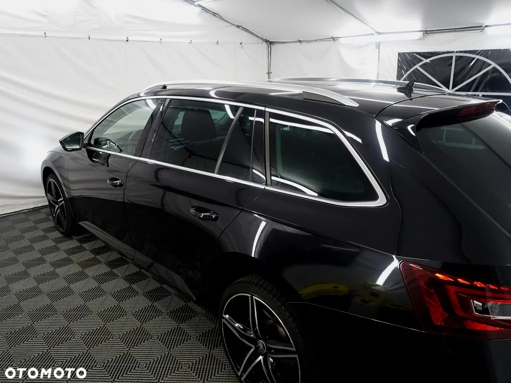 Skoda Superb 2.0 TDI Style DSG - 25