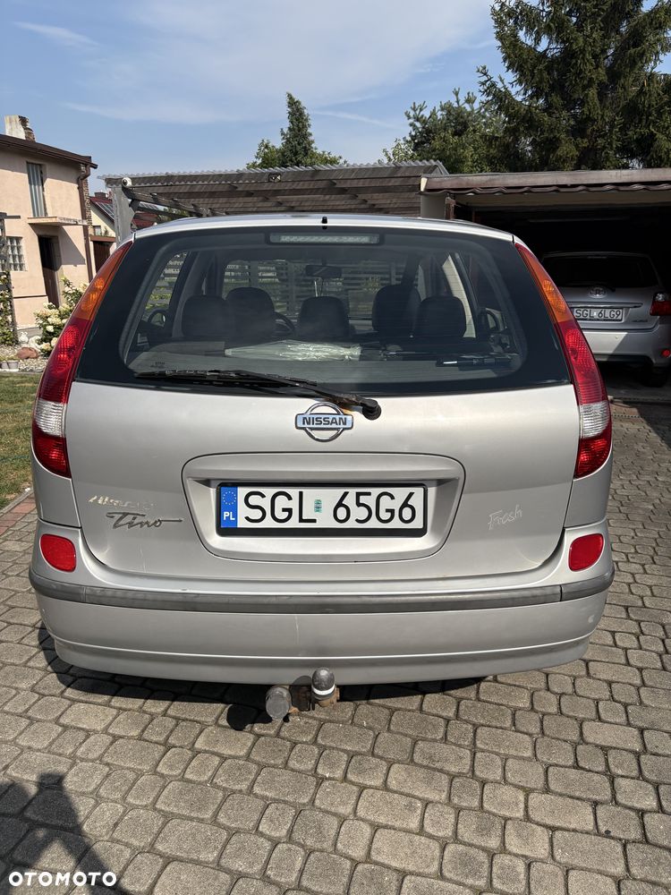 Nissan Almera Tino - 3
