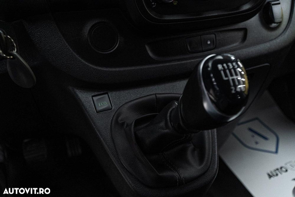 Renault Trafic 2.0 Blue dCi 120 Combi L2H1 8+1 locuri Authentique - 21