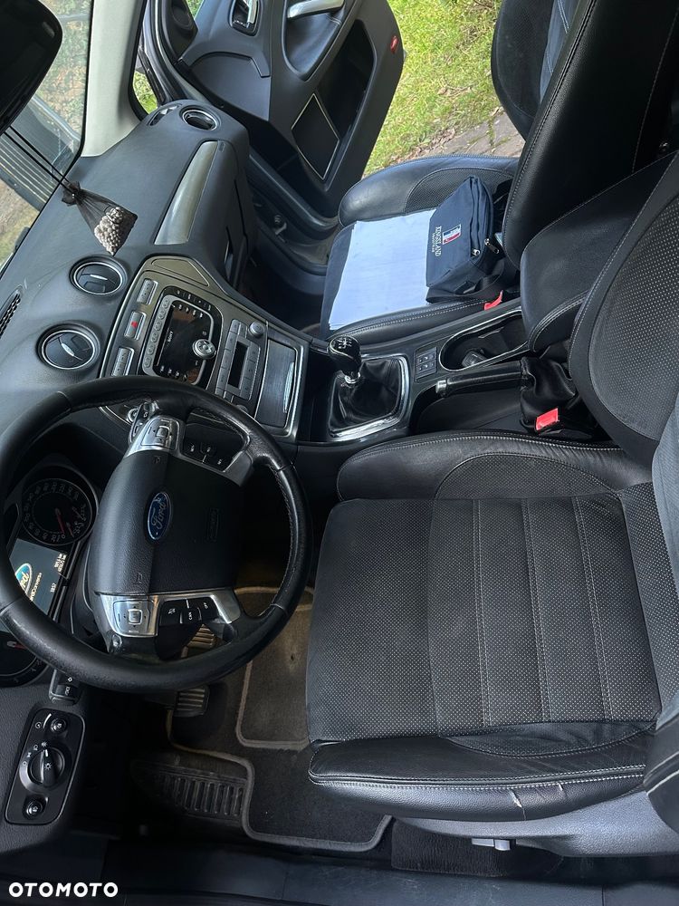 Ford Mondeo - 9
