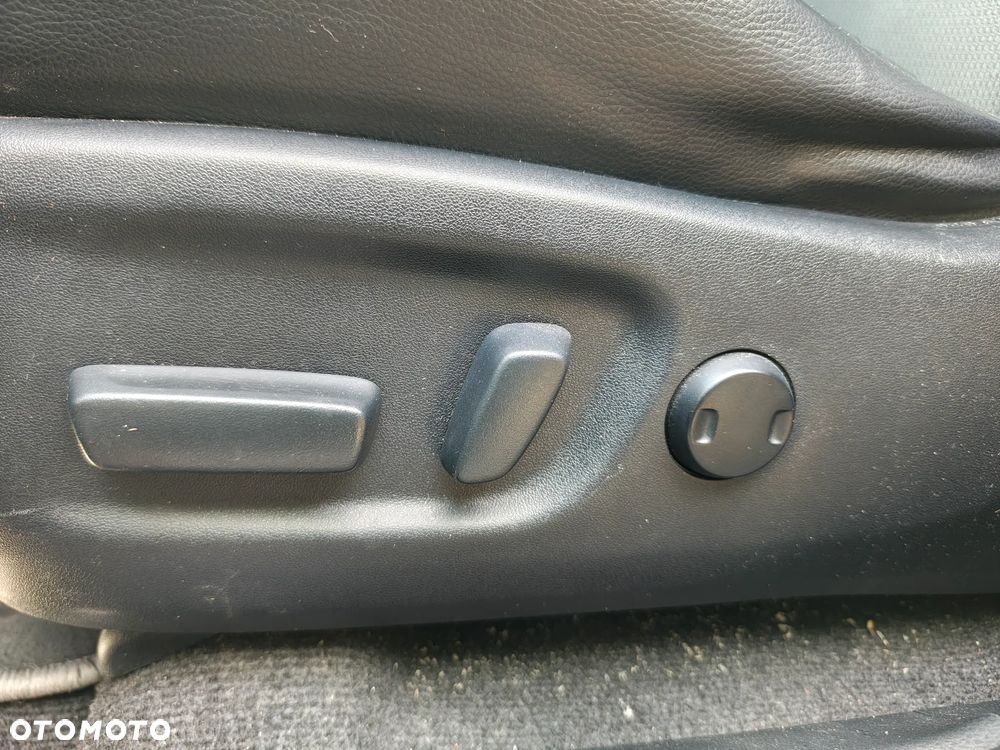 Toyota RAV4 Hybrid Premium 4x2 - 14