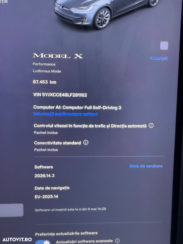 Tesla Model X - 6