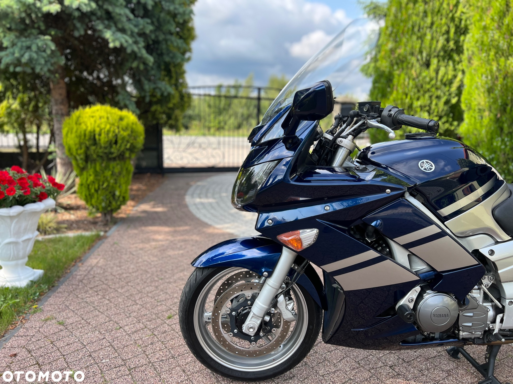 Yamaha FJR - 28