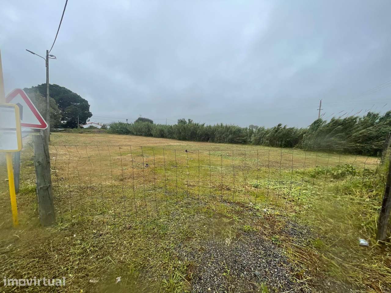 Palmela >Terreno de 2.500m² na Estrada N10 por apenas 195.000€! - Grande imagem: 4/5