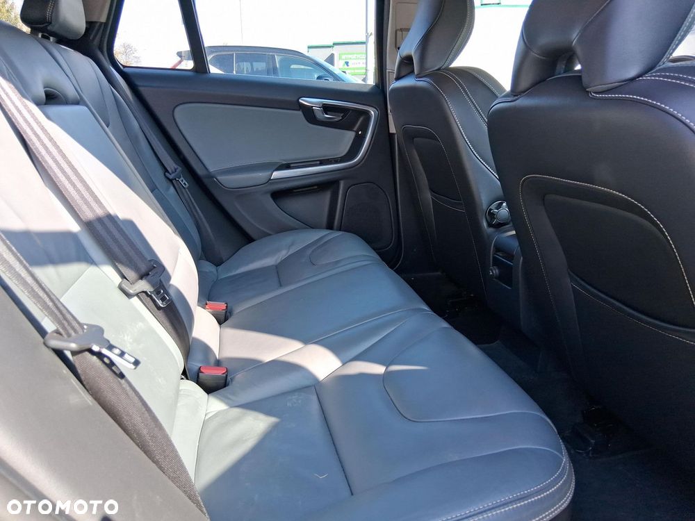 Volvo V60 - 13