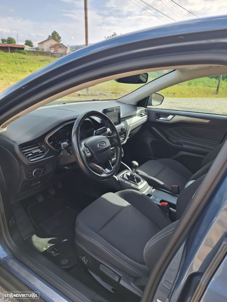 Ford Focus 1.0 EcoBoost Active - 9