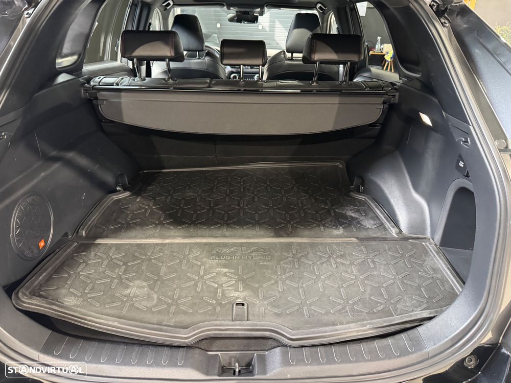 Toyota RAV4 2.5 HDF Plug-in Square Co.AWD-i - 16