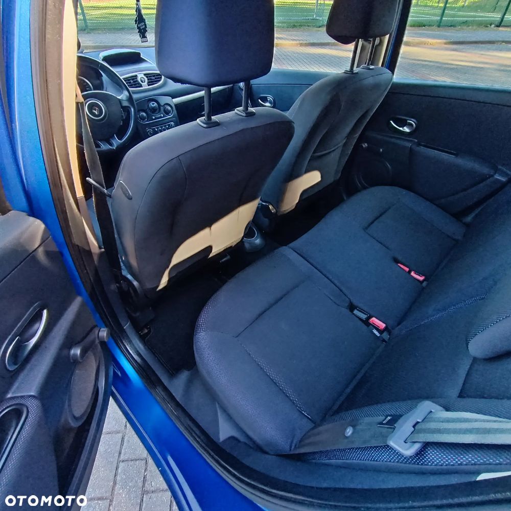 Renault Clio 1.6 16V Extreme - 36