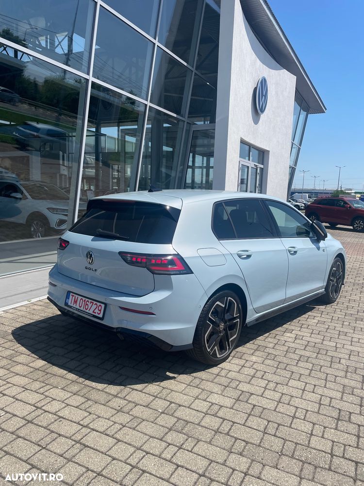 Volkswagen Golf 1.5 eTSI OPF DSG R-Line - 3