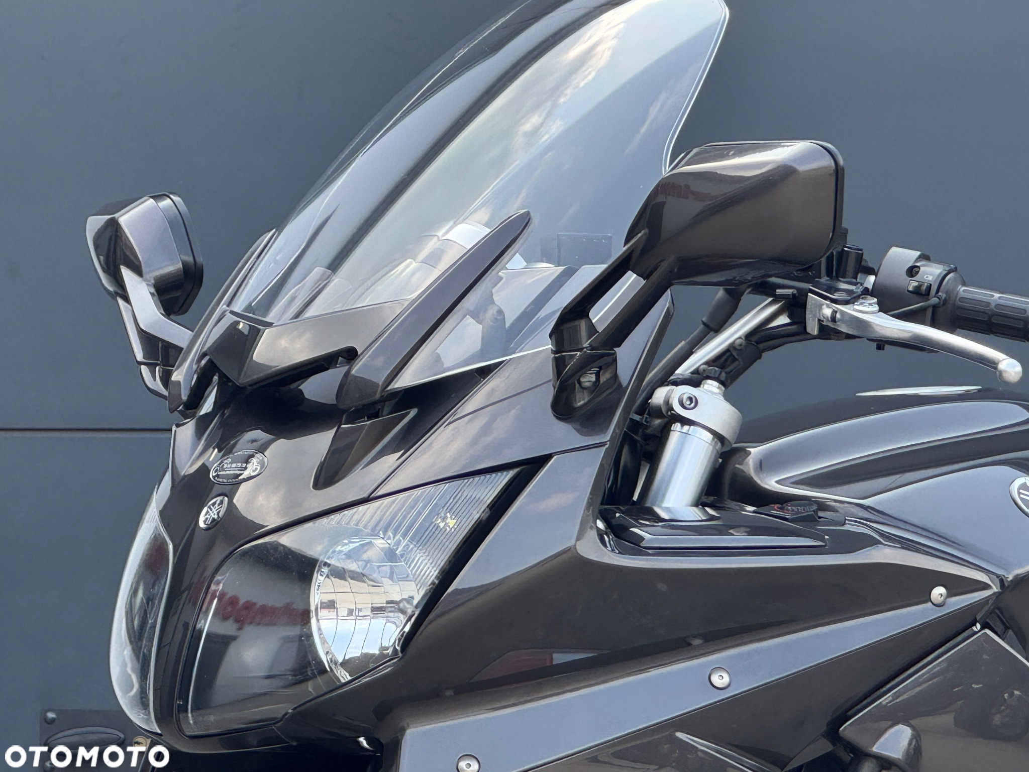 Yamaha FJR - 27