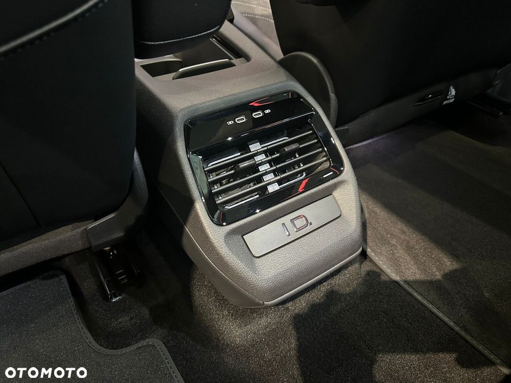 Volkswagen ID.5 52kWh Plus - 25