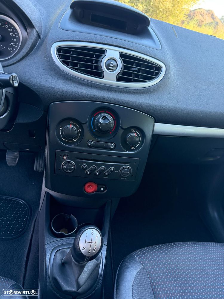 Renault Clio - 5